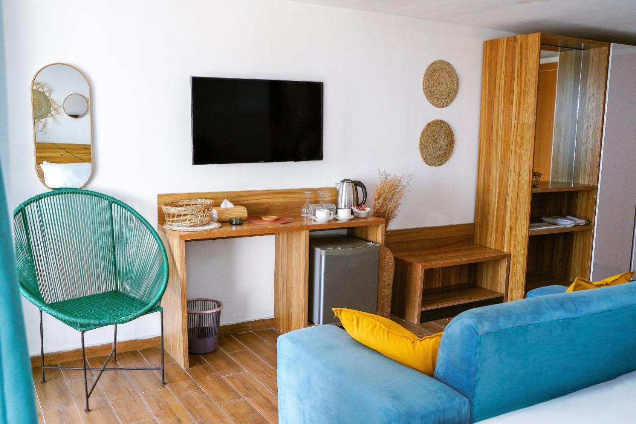 Vogue Beach Resort Lagos Exterior photo